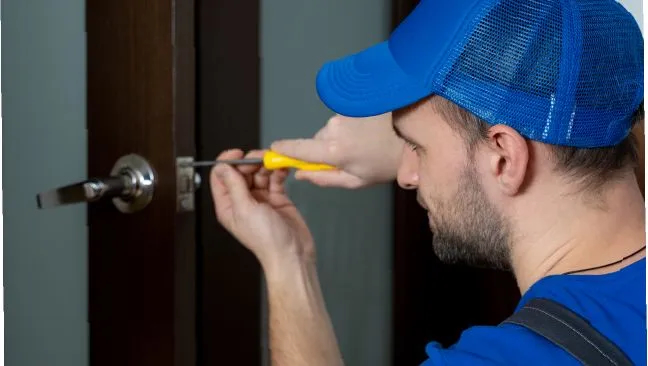 Crafting Security: The Must-Have Qualities and Skills of a Professional Locksmith